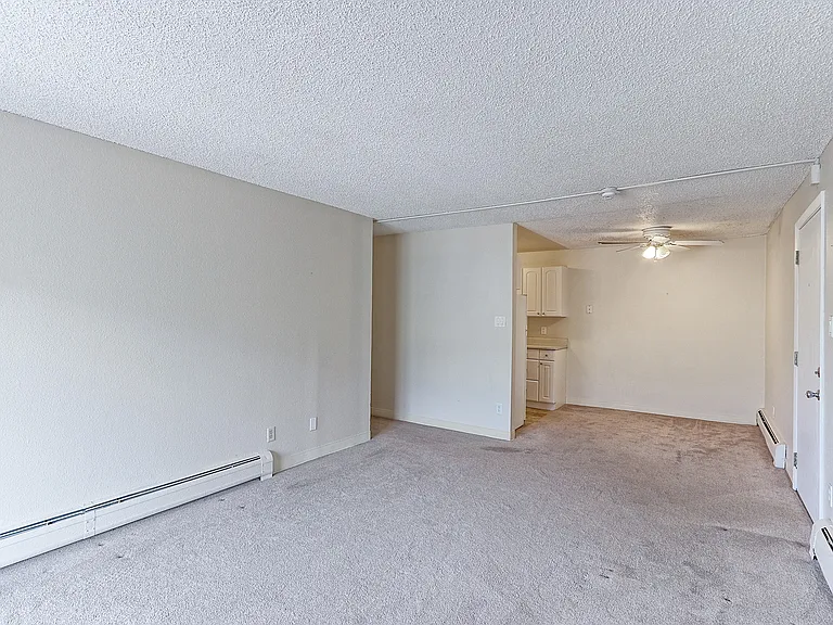 1400 Golden Cir #311 — Photo 33
