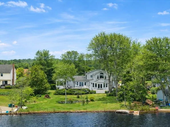 212 Scadding St, Taunton, MA 02780