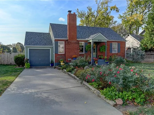 823 NE 42nd Ter, Kansas City, MO 64116