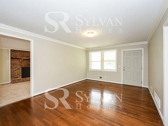 3rd image of 932 Howard St