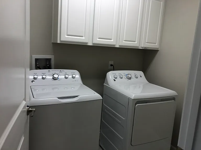 Washer/Dryer - 2nd story Laundry Room