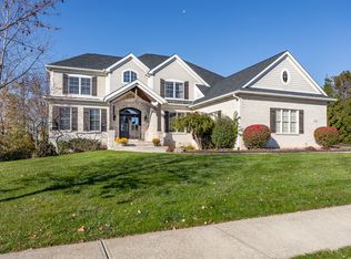 16716 Brookhollow Dr, Westfield, IN 46062