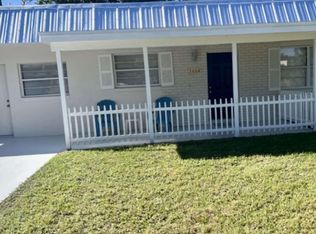 1604 SE Apache Ave, Stuart, FL 34994