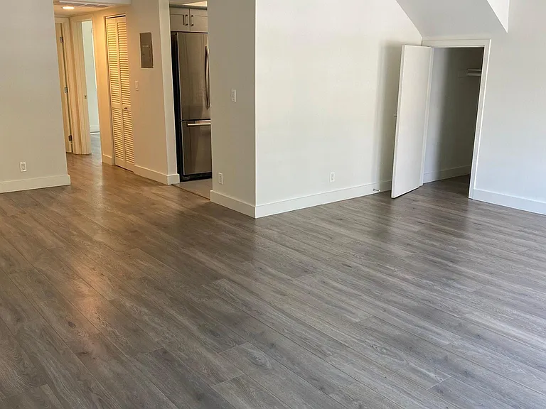 1970 Rodney Dr #3 — Photo 3