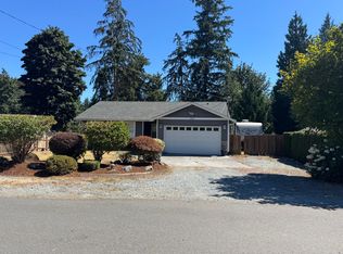 1551 Graham Dr, Camano Island, WA 98282