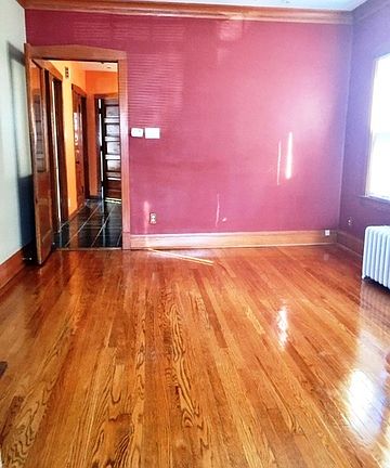 2nd image of 2437 Elmwood Ave