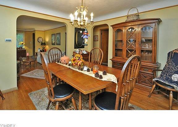 5th image of 4884 W Park Dr