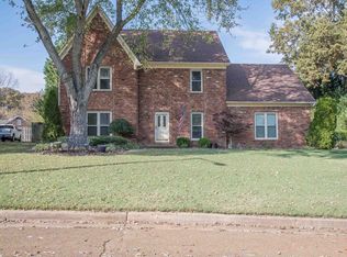 927 Hickory Oaks Cir, Collierville, TN 38017
