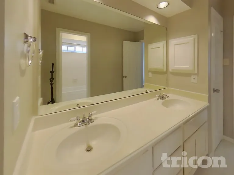 1507 Moon Shadow Ct — Photo 16