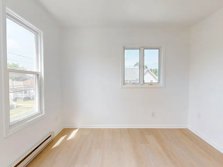 2550 Elyria Ave — Photo 71