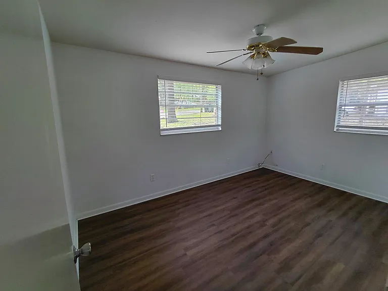 2412 Almond Dr — Photo 15