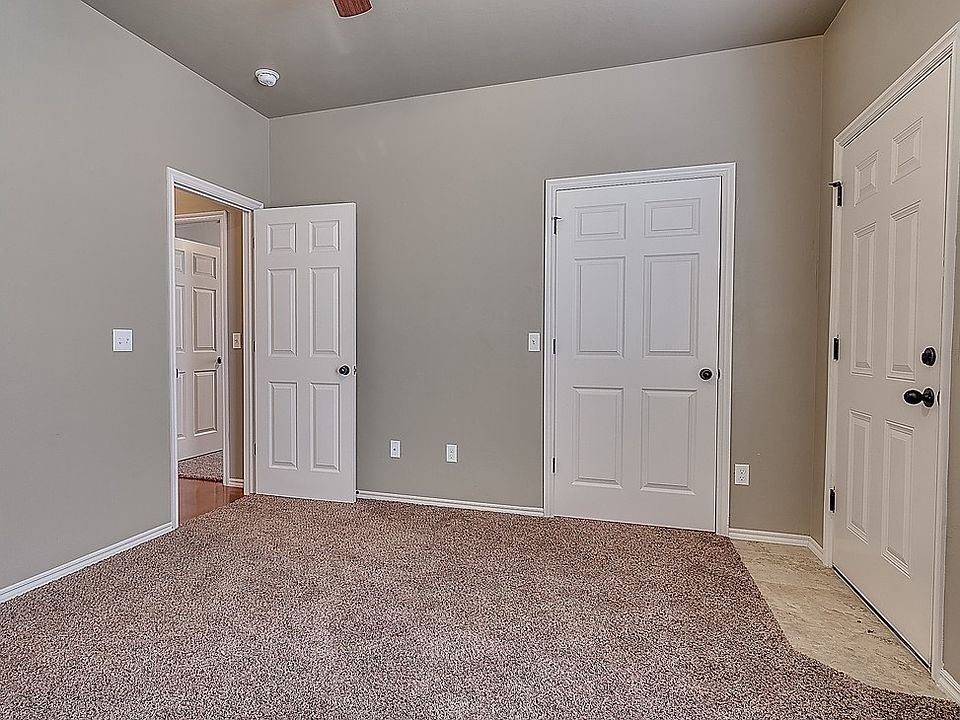 1st image of 1910 Hayes Ln