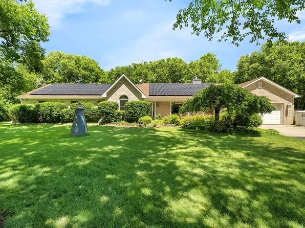24700 W Canal Rd, Channahon, IL 60410