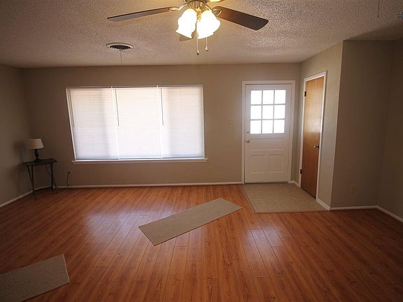 5th image of 509 Circle Dr