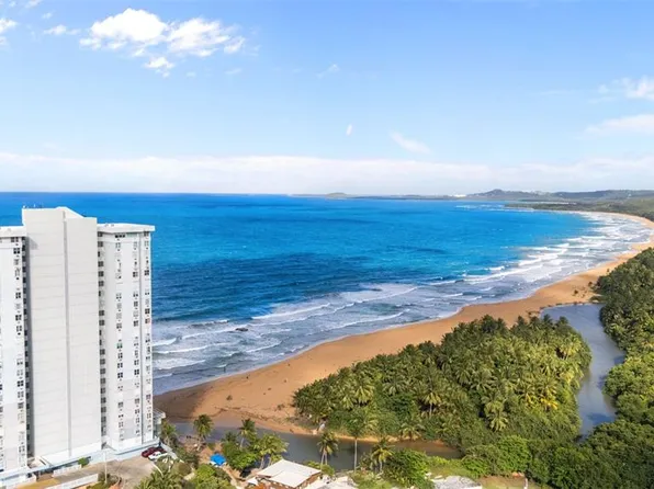 Esperanza St COND. SANDY HILLS #18-H, LUQUILLO, PR 00773