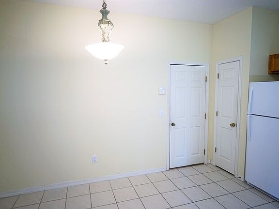 4th image of 11154 Windsor Place Cir