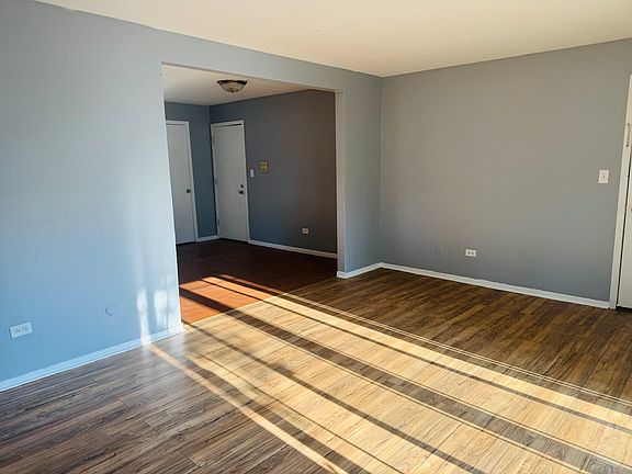 3rd image of 1933 N Green Ln N #1A