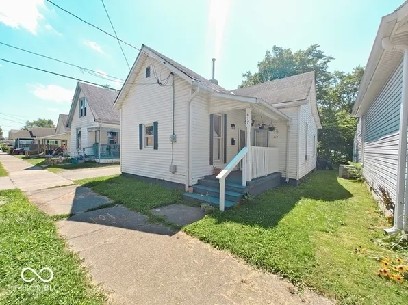 617 S Tompkins St, Shelbyville, IN 46176