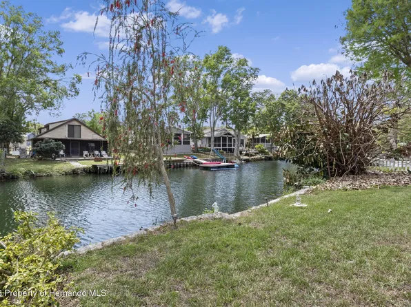 6314 Sebring St, Weeki Wachee, FL 34607