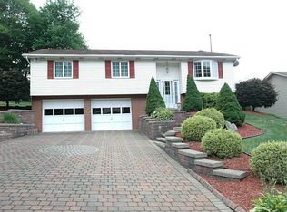 539 Monticello Dr, Delmont, PA