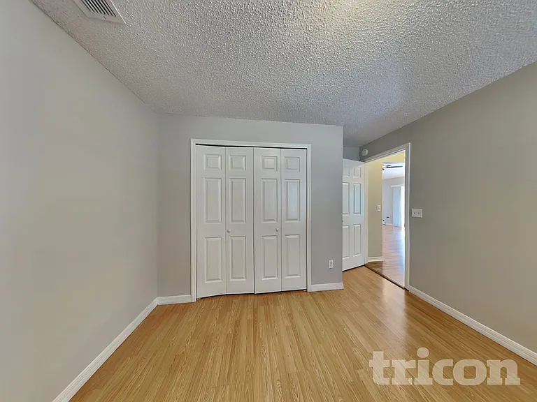 17128 Woodcrest Way — Photo 13