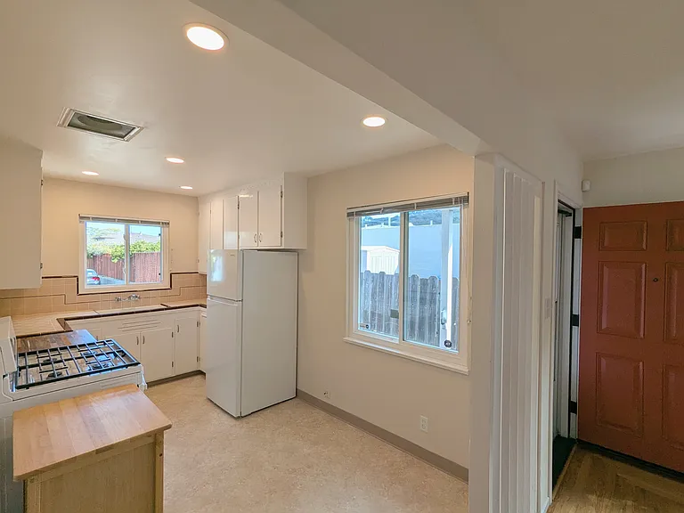 1025 Ranchito Ct — Photo 5
