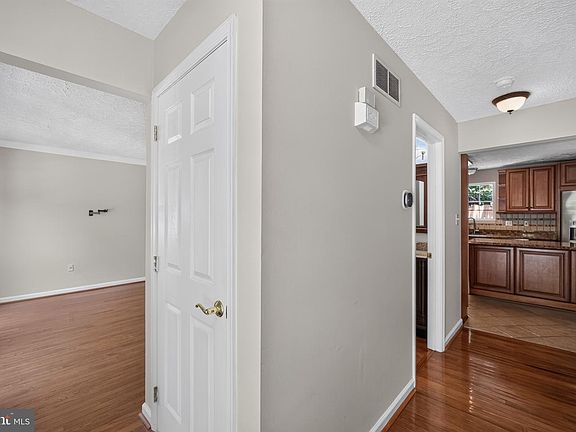 5th image of 1624 Old Bay Ln