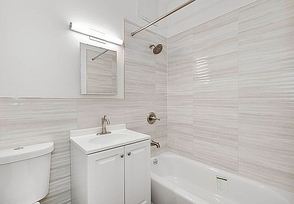 5th image of 130 Saint Edwards St #1A