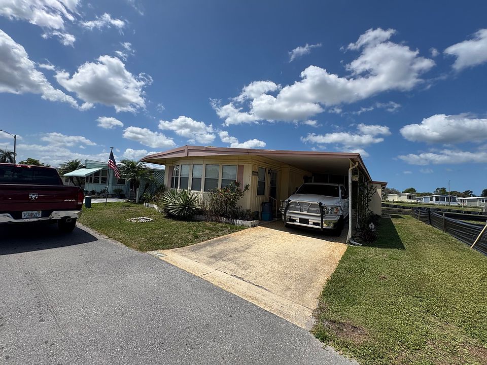 1st image of 5641 Paradise Dr