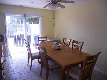 4th image of 5327 Grand Lake Cres