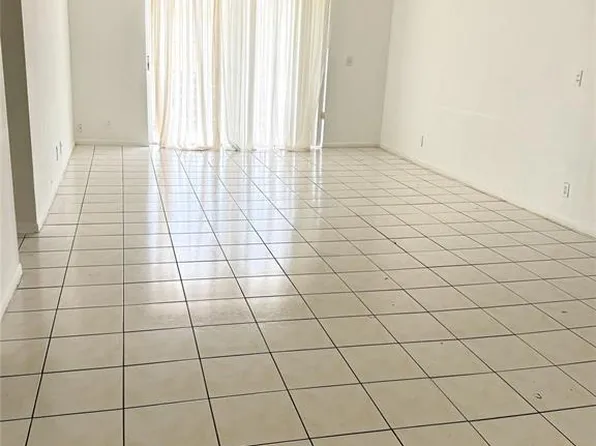 1830 Dixianna Street #201, Hollywood, FL 33020