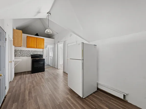 6660 Ridge Boulevard image 16 of 21