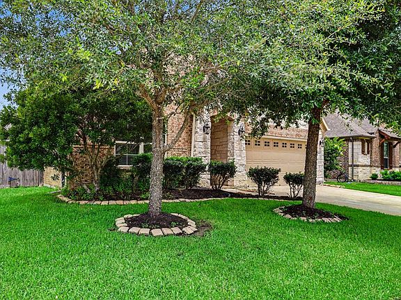 2nd image of 9411 Chase Hollow Lane