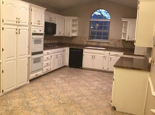 312 Floyd Ave, Dumas, TX 79029
