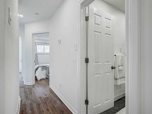 4th image of 2402 Belyea St