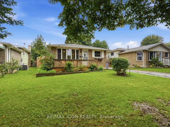 25 Upcott Cres, London, ON N6E 1S6