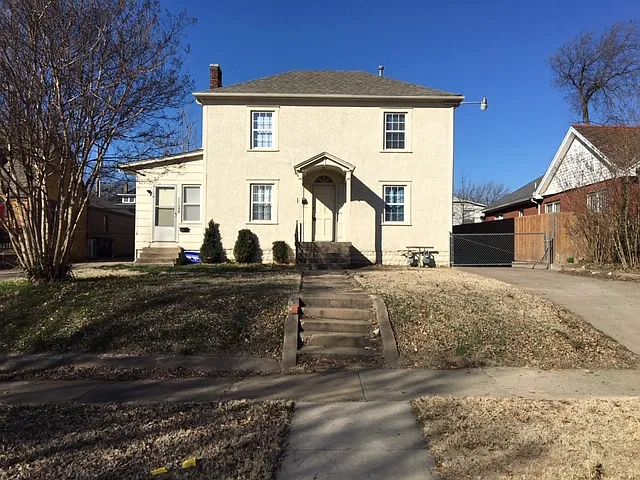 1130 S Florence Ave