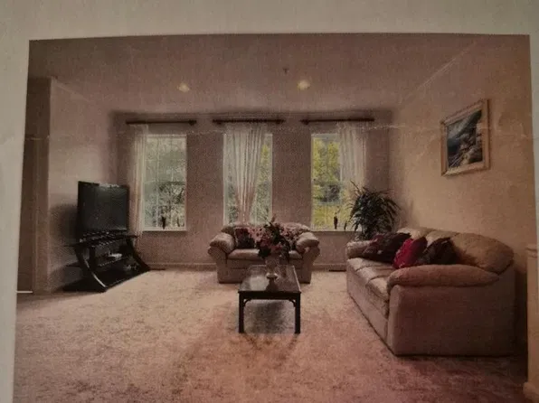 8240 Ironclad Ct, Gaithersburg, MD 20877