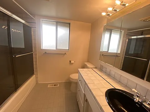 1050 Tacoma Ave NE — Photo 15