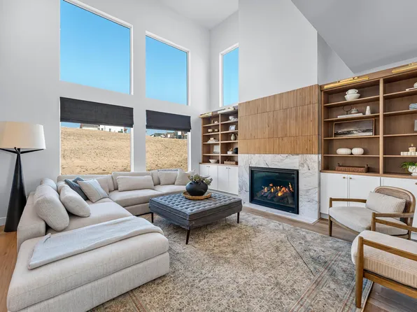 6961 W Farnsworth Peak Dr S #313, West Jordan, UT 84081