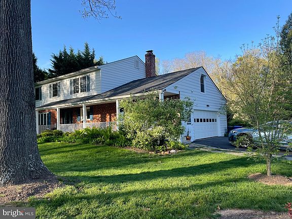 5th image of 28717 Greenberry Dr