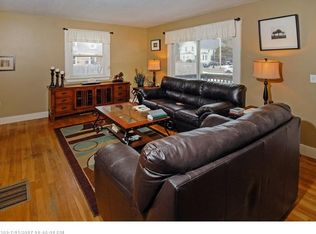 128 Alfred Rd, Kennebunk, ME 04043