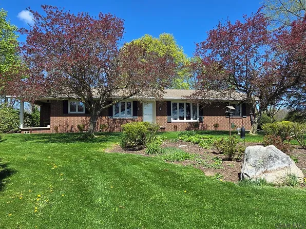 1308 Springs Rd, Springs, PA 15562