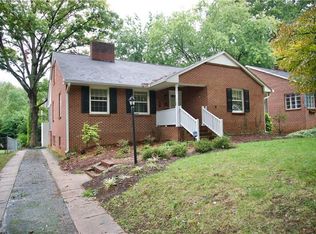618 Knollwood St, Winston Salem, NC 27103