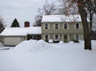 7 Duxbury Ln, Longmeadow, MA 01106