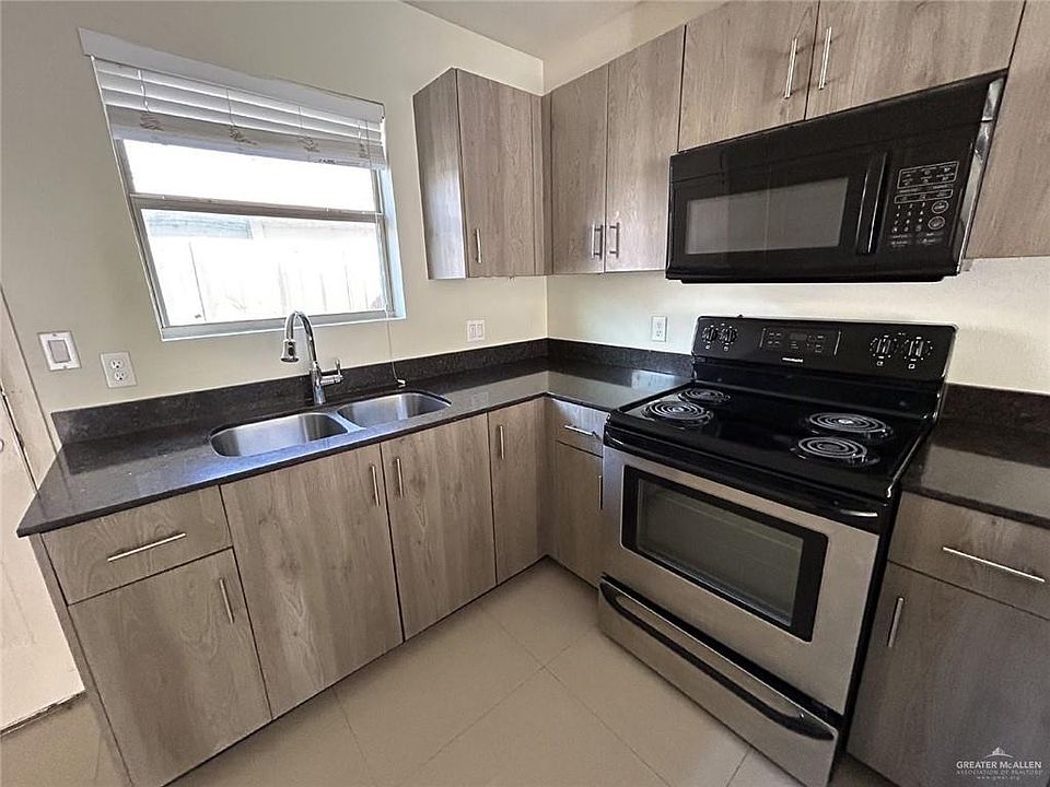 1st image of 1207 Upas Dr APT 3