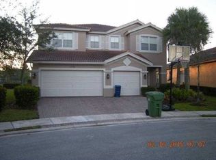3898 W Whitewater Ave, Fort Lauderdale, FL 33332