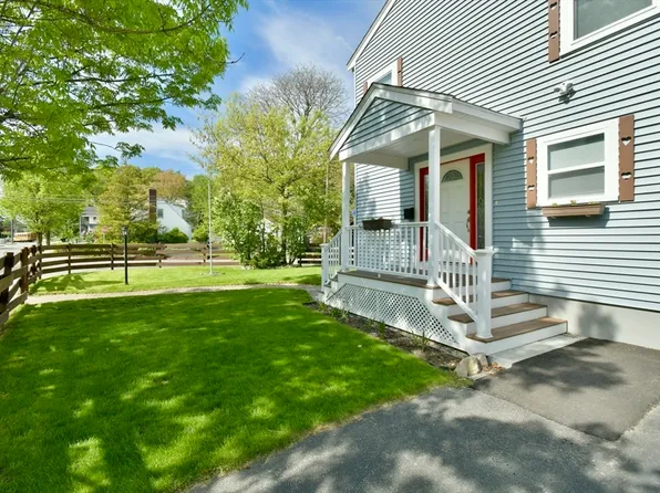 160 Austin St, Hyde Park, MA 02136