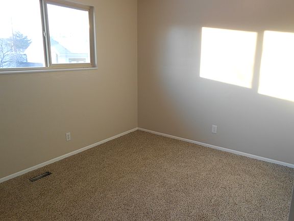 4th image of 4250 S Brookfield Way
