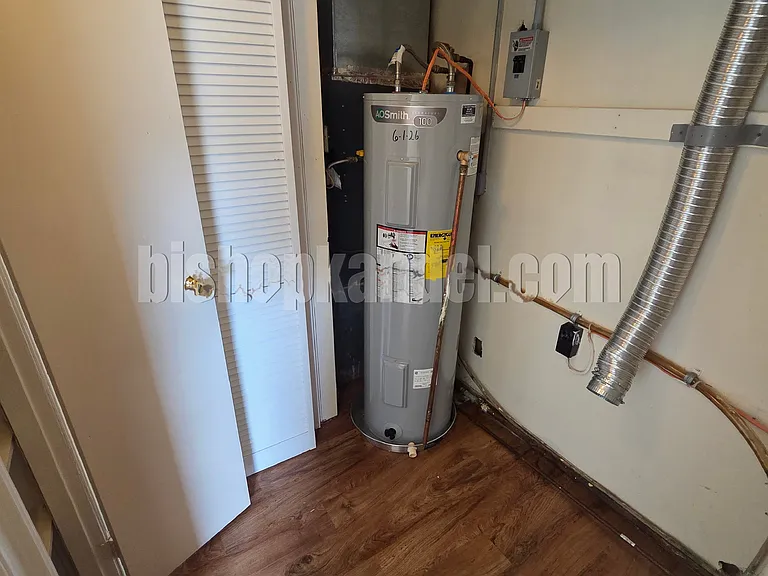 1201 Bernard Ave — Photo 6